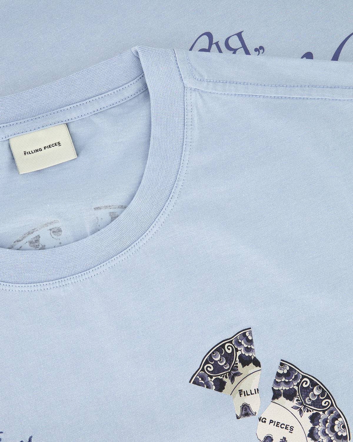 FILLING PIECES TEE