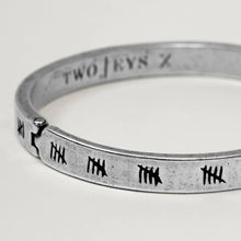 Load image into Gallery viewer, TWO JEYS HOPE BRACELET
