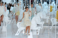 Load image into Gallery viewer, LOUIS VUITTON CATWALK
